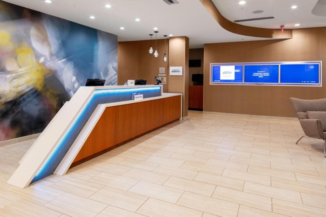 Springhill Suites Kansas City Airport Экстерьер фото