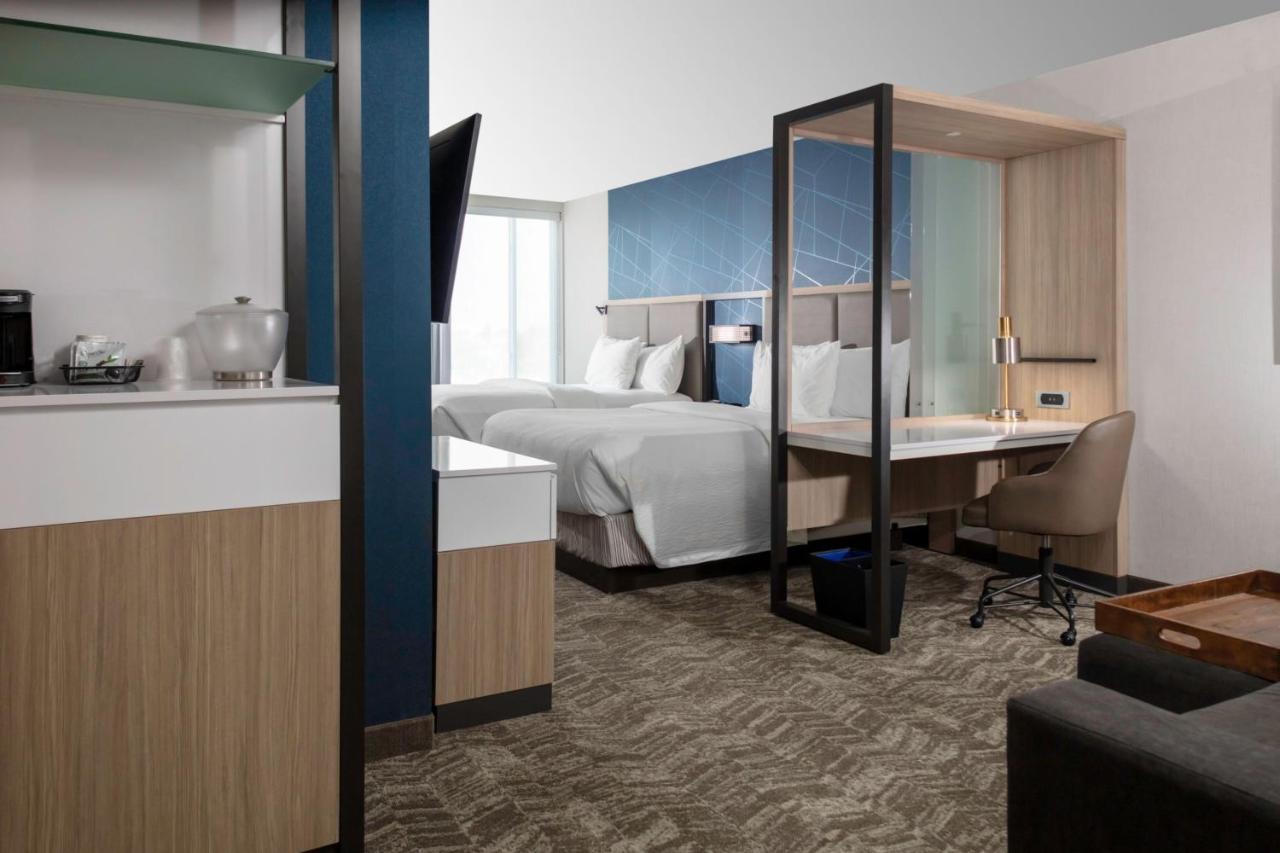 Springhill Suites Kansas City Airport Экстерьер фото