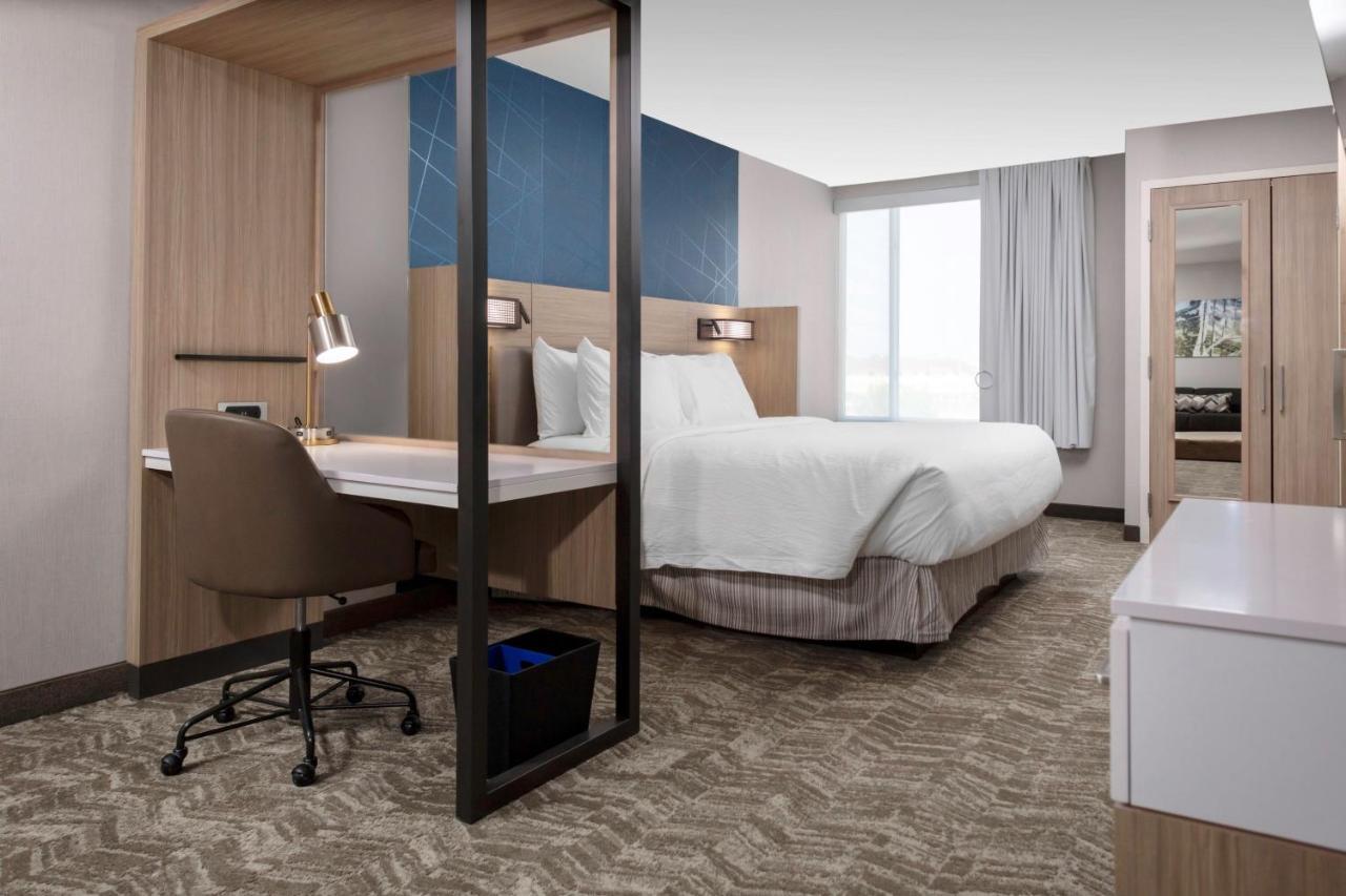 Springhill Suites Kansas City Airport Экстерьер фото